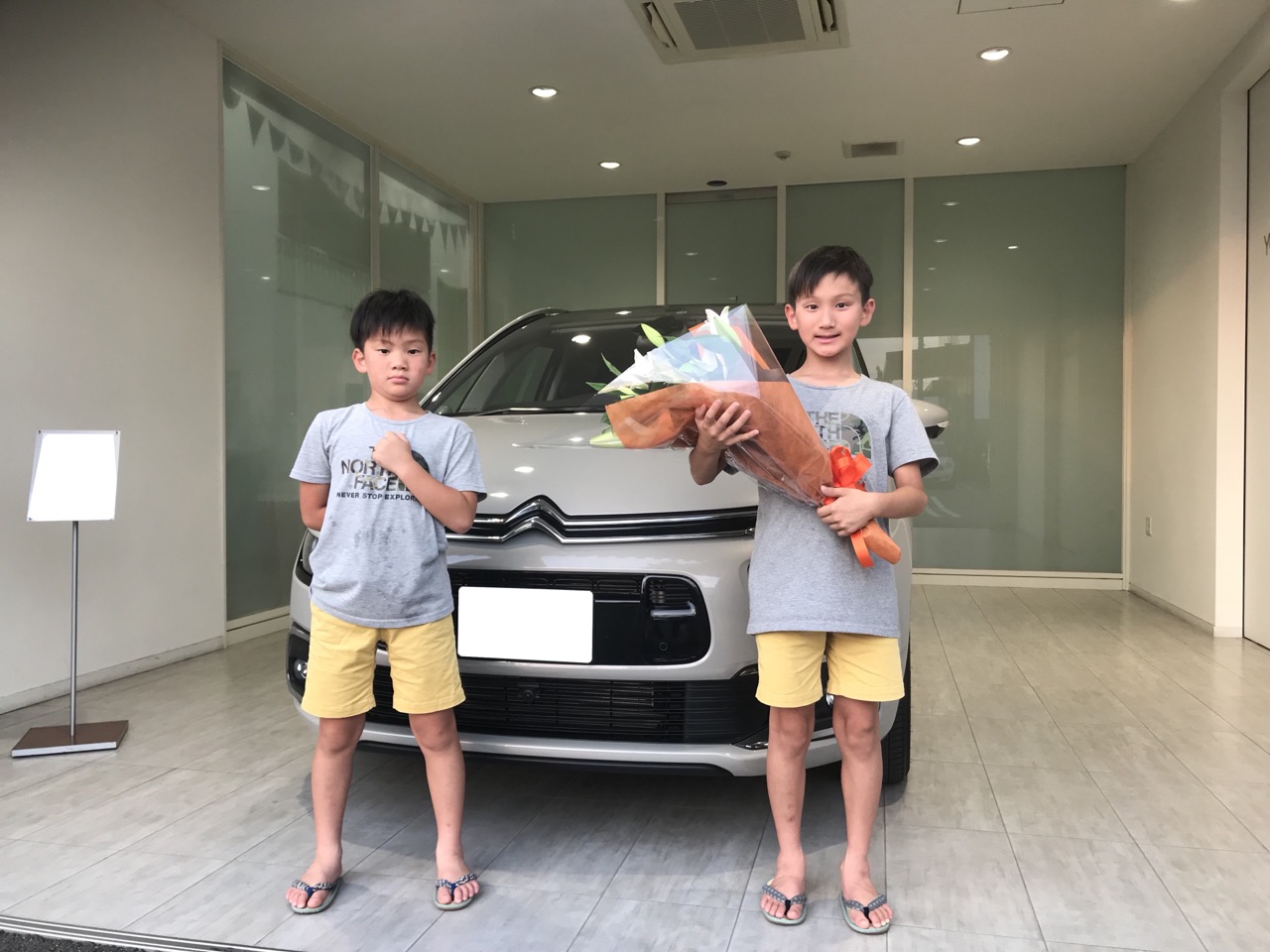 【GRAND C4 PICASSOご納車させて頂きました♪】
