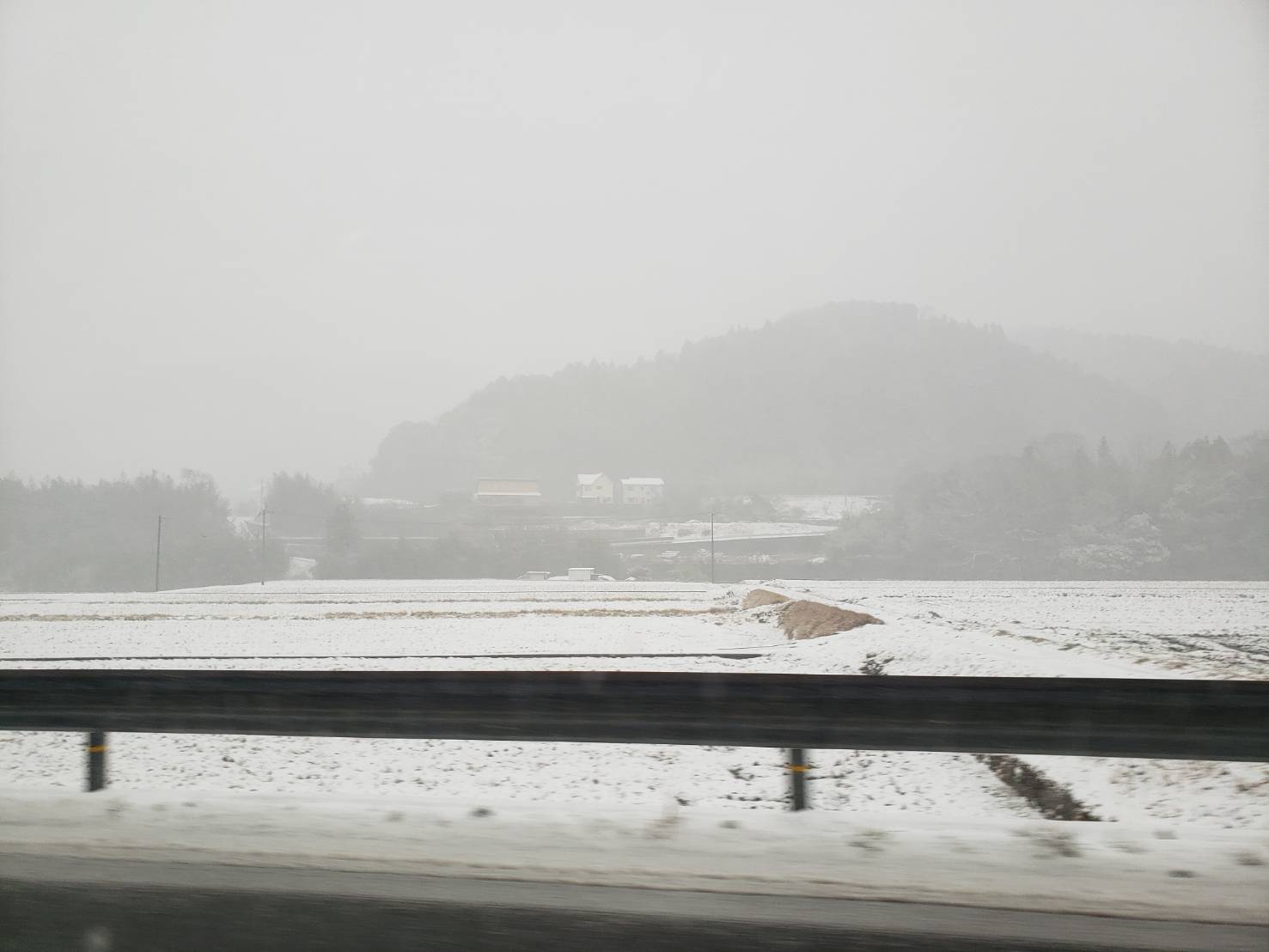 【雪国？！】